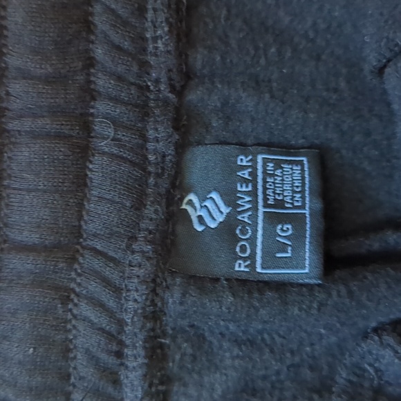 Rocawear. Men's Drawstring Joggers. Size Large. - Picture 2 of 7